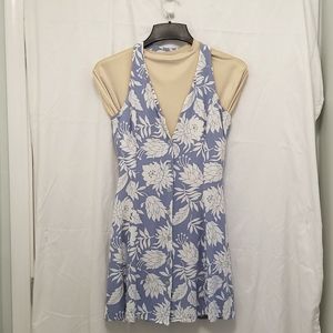 Limited - chambray & white mini dress. sz 6/8. Button down front with v-neck